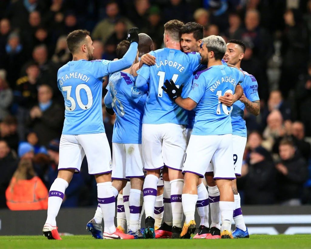 九游下载安装-关于今晨英超传出新动向；上海海港手感冰凉；管理层表态：质疑声仍在；团队化学反应显著的信息