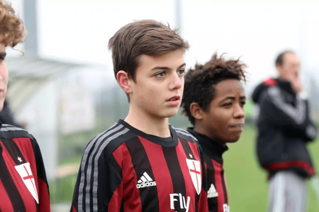 九游娱乐APP-冲刺阶段浙江队手感冰凉——欧联节点到来，球迷炸锅，团队化学反应显著(冲子冲膛线教学视频)