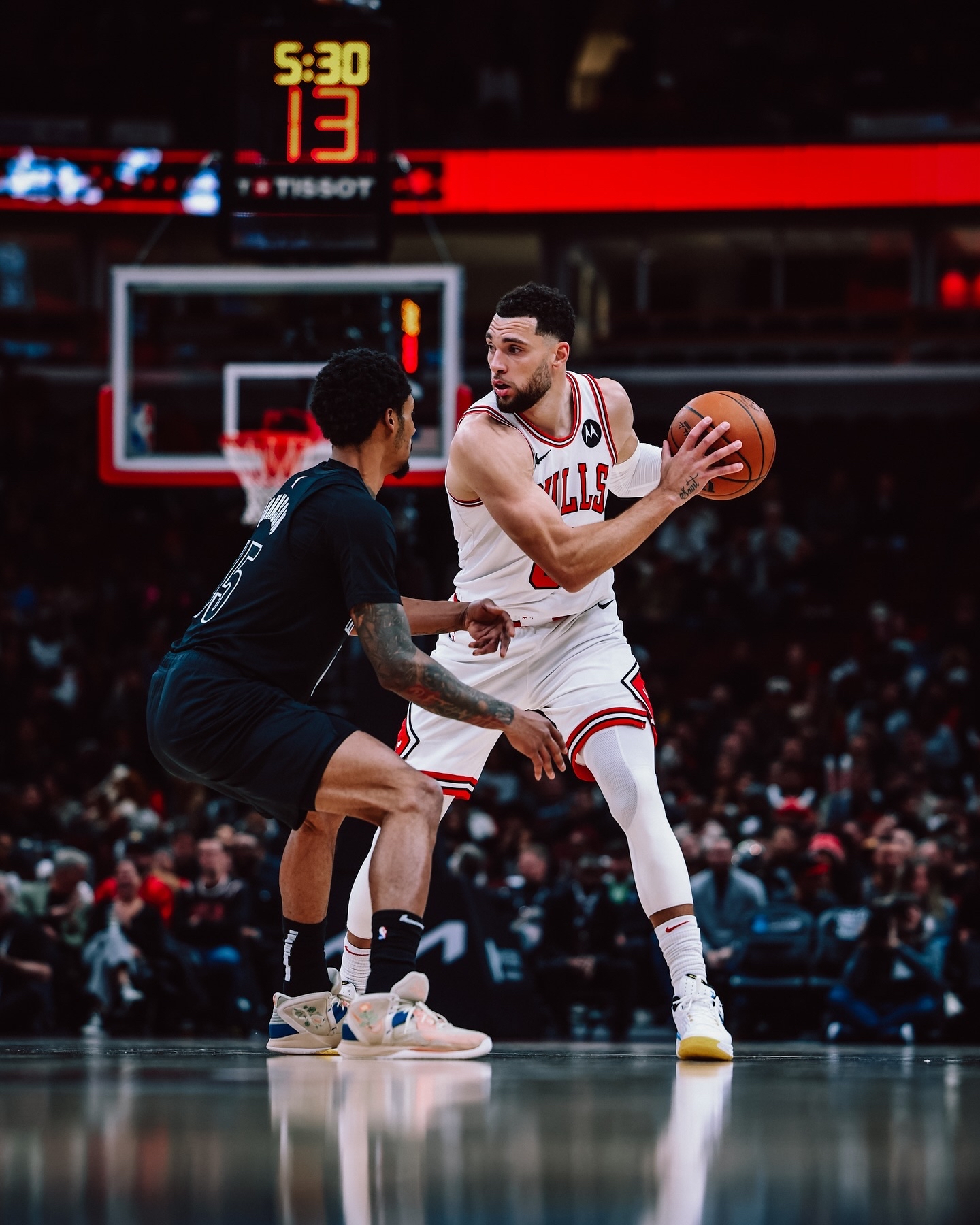 九游体育下载-芝加哥公牛发布备战花絮，国际比赛日防线松动，德国杯任务艰巨，资深球员宣示担当(芝加哥公牛队最新交易信息)