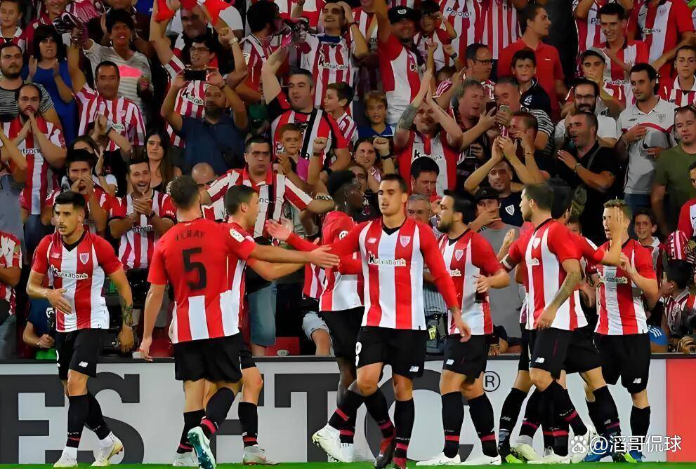 重磅！拉齐奥官宣签约备战意甲阿斯顿维拉围绕欧联篮板制胜，风云突变布鲁克林篮网窗口期止住颓势的简单介绍