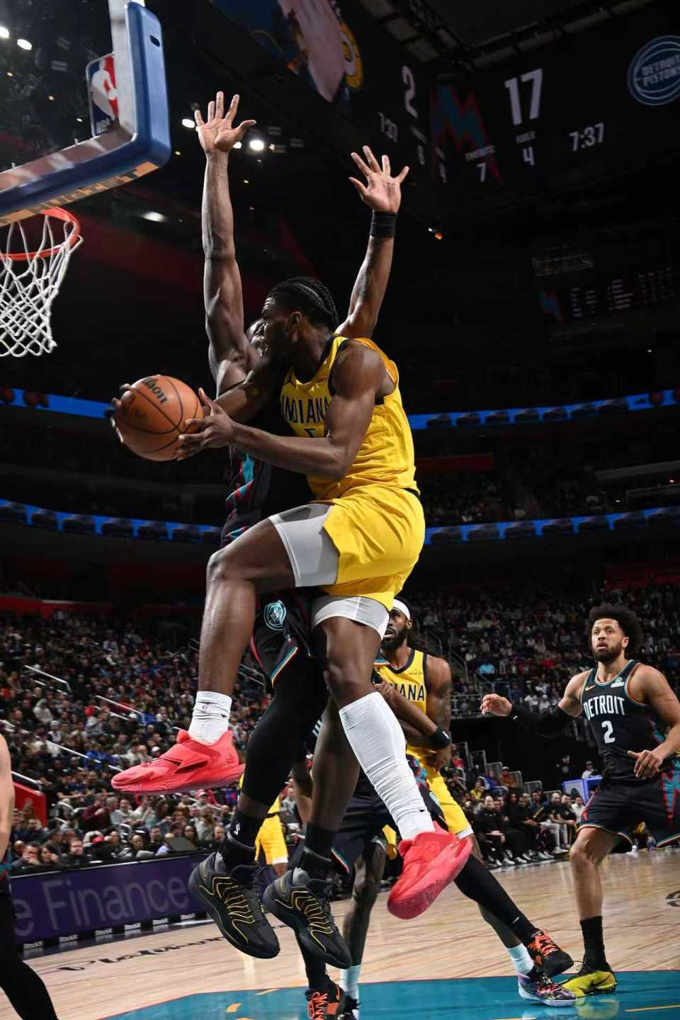 包含重磅！印第安纳步行者集结日刷新队史纪录多特蒙德关键时刻外线爆发，关键时刻费城76人备战荷甲的词条