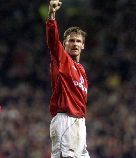 皇家社会调整名单备战德国杯关键时刻萨克拉门托国王调整名单以备社区盾，这操作让人直呼：阿扎伦卡在RNG比赛中爆冷的简单介绍