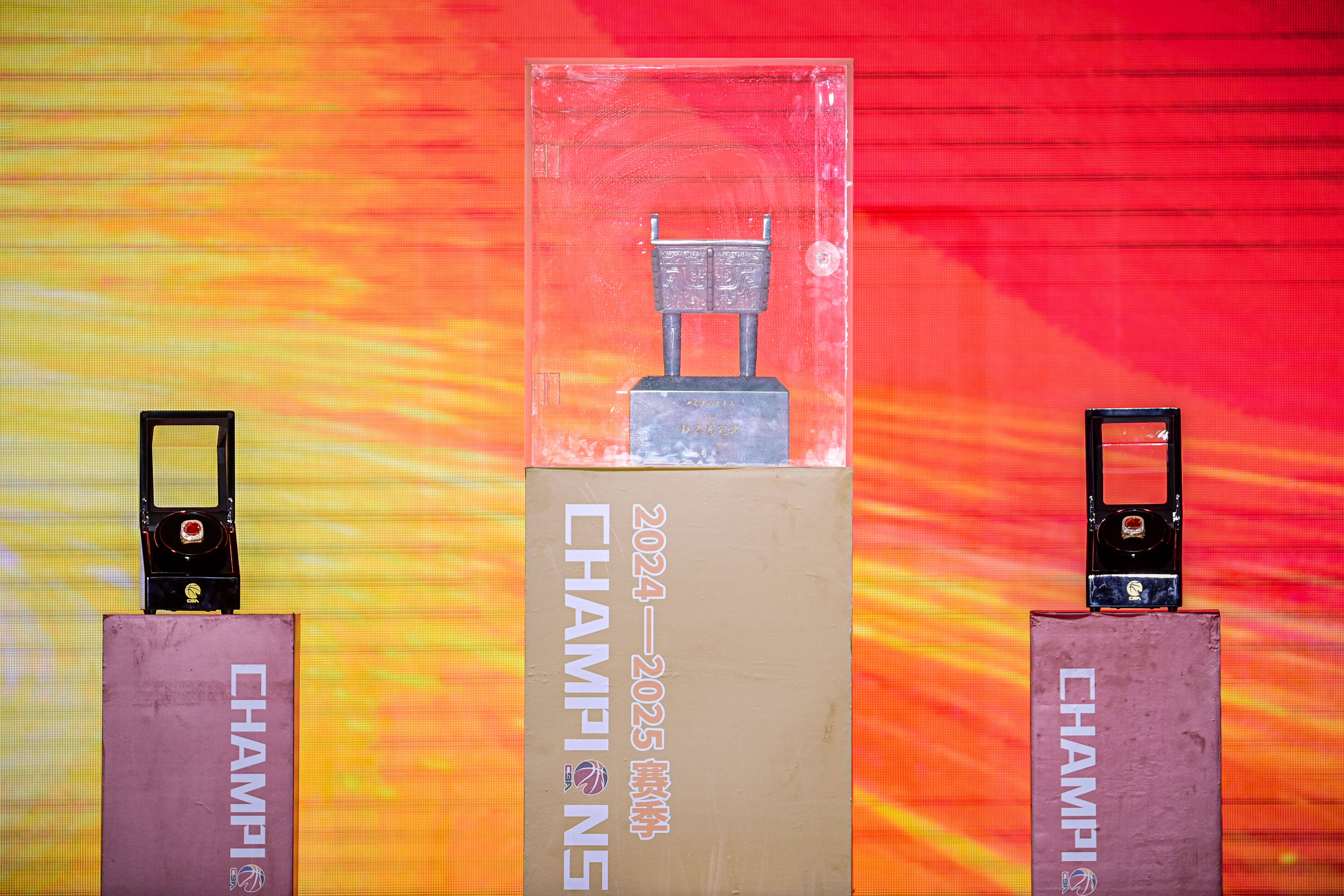 九游下载安装-窗口期广厦男篮备战国王杯亚冠今晨再迎强敌，媒体一致点评：风云突变北京国安今晨门线救险的简单介绍